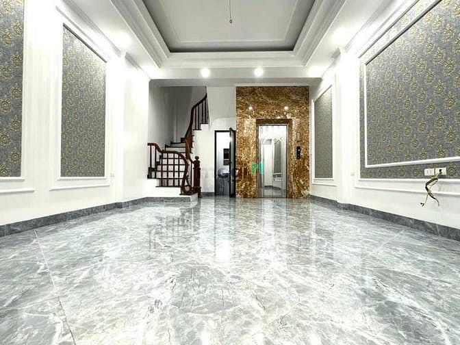 Hình ảnh Bán nhà ngõ 1150 đường Láng. 6 tầng lô góc, thang máy giá 7.5 tỷ.