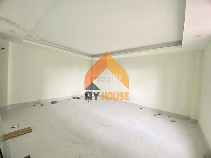 Hình ảnh Nhà Văn Phòng Mới Xây Chưa Qua Sử Dụng, Có Thang Máy