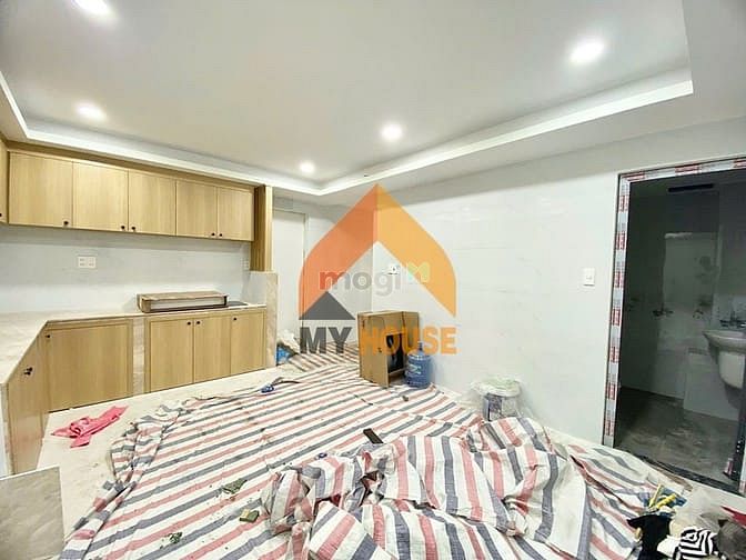 Hình ảnh Nhà Văn Phòng Mới Xây Chưa Qua Sử Dụng, Có Thang Máy