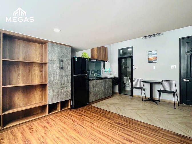 Hình ảnh Cho thuê căn DUPLEX ngay D2 Nguyễn Gia Trí Ngã Tư Hàng XAnh
