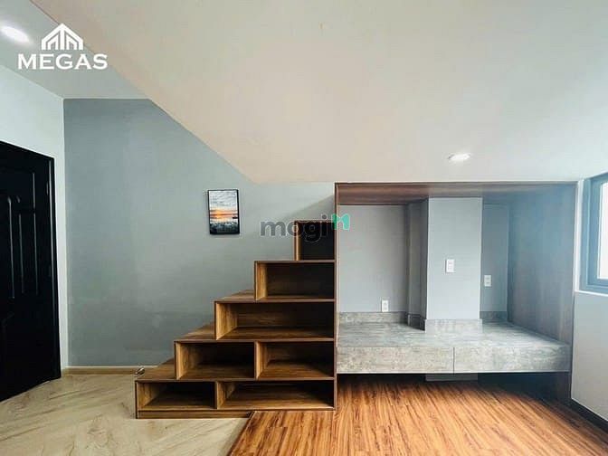 Hình ảnh Cho thuê căn DUPLEX ngay D2 Nguyễn Gia Trí Ngã Tư Hàng XAnh