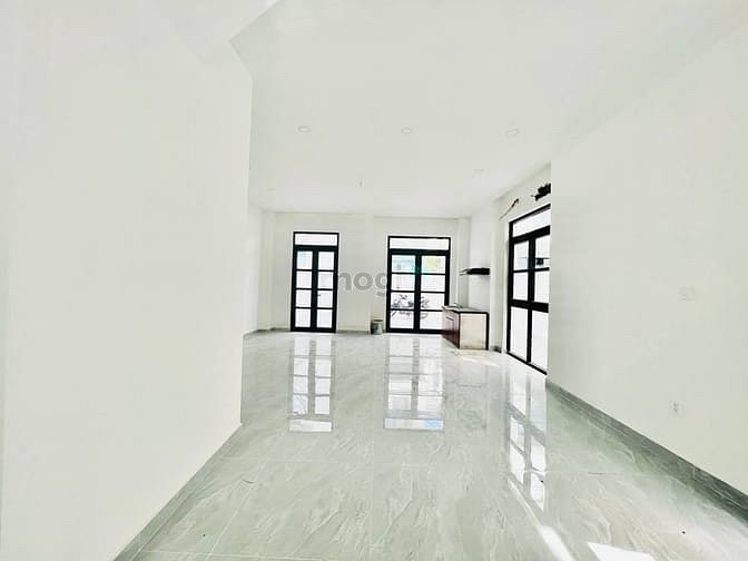 Hình ảnh Cho thuê tầng văn phòng NXLP 200M2 CHỈ 8TR/TẦNG