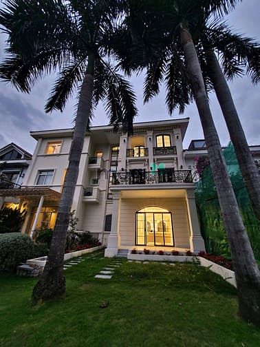 Hình ảnh Cho thuê biệt thự đẹp tại khu compound cao cấp Chateau, Phú Mỹ Hưng
