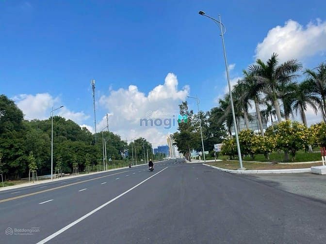 Hình ảnh BÁN ĐẤT NGỘP tại KDC Bình Nguyên Dĩ An giá 2 tỷ 6/100m2, SHR