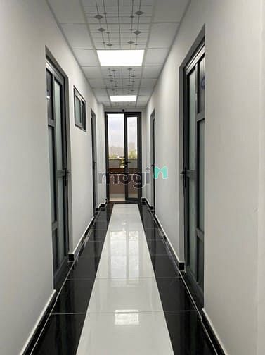 Hình ảnh Bán toà nhà CHDV Quận 7 thu nhập 300 tr/tháng đang Full phòng