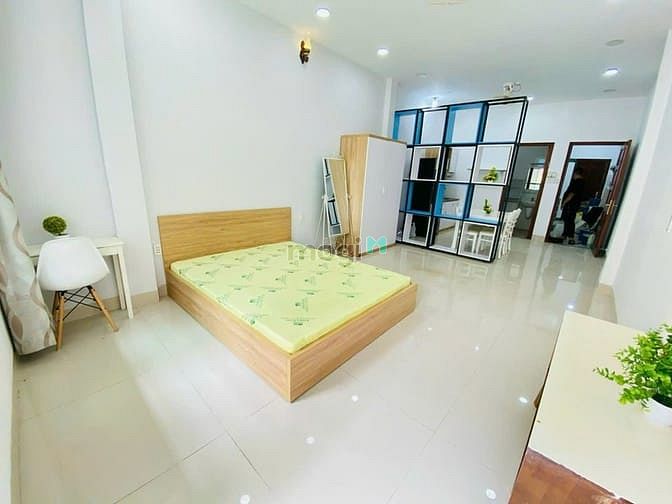 Hình ảnh Phòng mới mặt tiền quận 1 bancon full NT