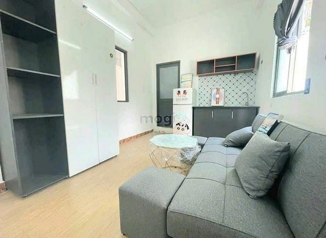 Hình ảnh CHDV full nội thất phòng Studio cửa sổ trời - cửa sổ hàng lang