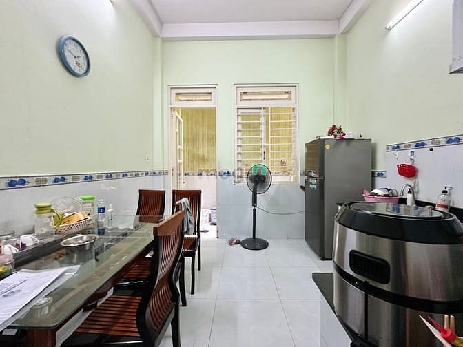 Hình ảnh Bán nhà 4 tầng phạm văn Hai phường 3 Tân bình