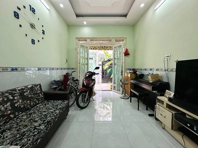 Hình ảnh Bán nhà 4 tầng phạm văn Hai phường 3 Tân bình