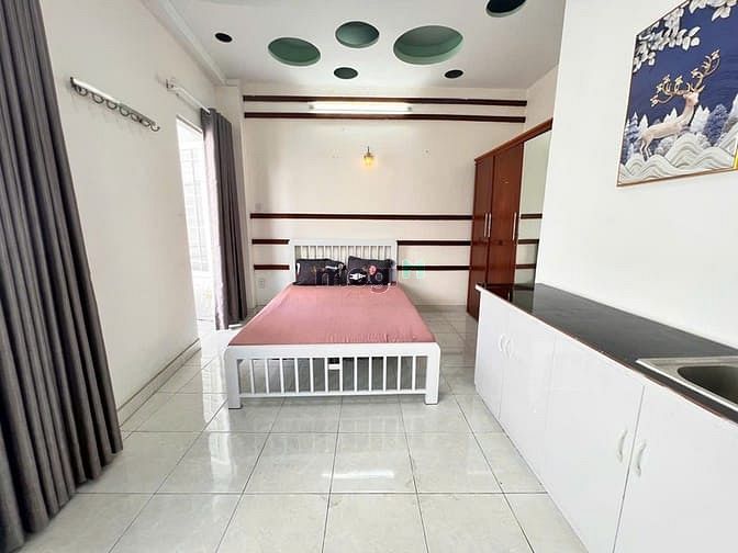 Hình ảnh Phòng trống sẵn q3 full NT cửa sổ lớn