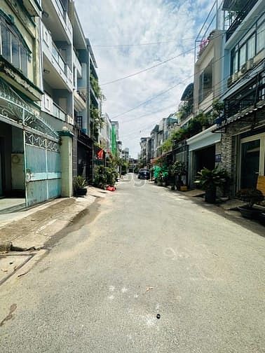 Hình ảnh nhà Đối diện chung cư Carilon Hoàng Hoa Thám Phường 12 Tân Bình 154m2