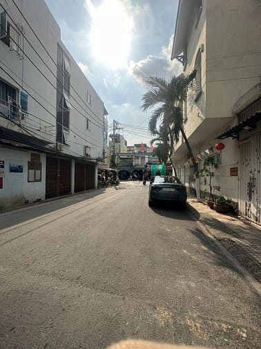Hình ảnh nhà Đối diện chung cư Carilon Hoàng Hoa Thám Phường 12 Tân Bình 154m2