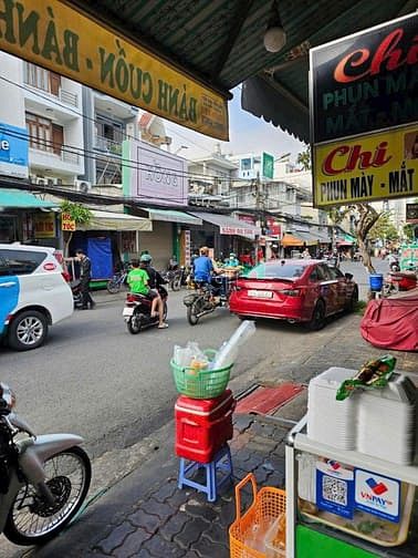 Hình ảnh Rổ hàng nhà phố kdbb sầm uất Quận 7 khoảng 20 tỷ. Ngang rộng.