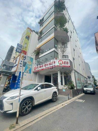 Hình ảnh Bán Tòa Nhà Góc 2 Mặt Tiền Đường Cộng Hòa Khai Thác Dòng Tiền Tốt