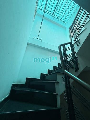 Hình ảnh Hẻm 8m Lạc Long Quân – Tân Bình – DT: 5x11m – 4 Tầng  - Chỉ 8,9 Tỷ