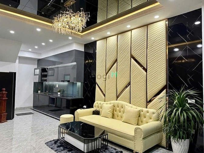 Hình ảnh 21 tỷ có nhà 60m, 6 T tháng máy đường 2 xe tải tránh nhau phố Mai Dịch