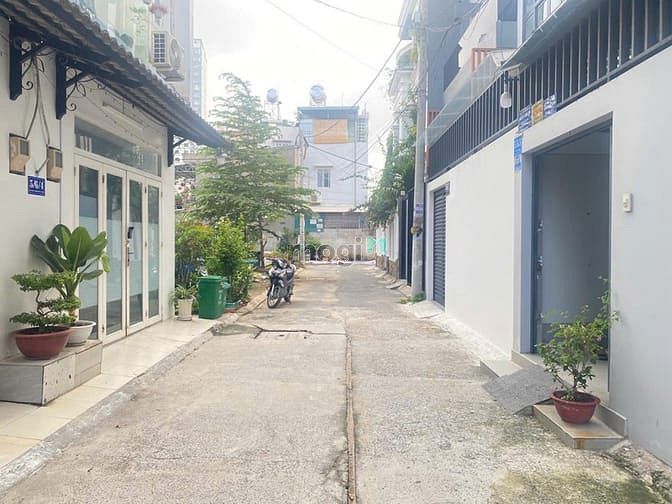Hình ảnh Bán lô đất khu phân lô đồng bộ khu đẹp. Đất ngang mặt tiền hơn 9m