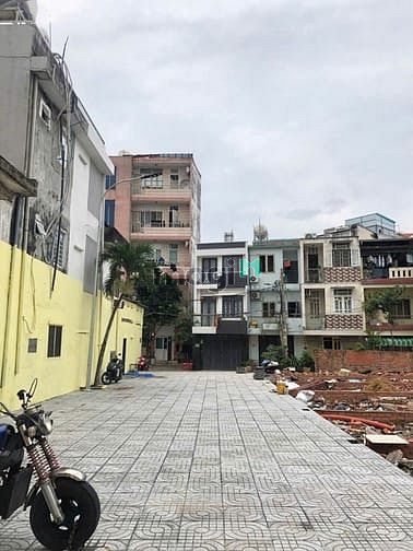 Hình ảnh Bán đất trống hẻm 8m ngay đầu đường Ung Văn Khiêm