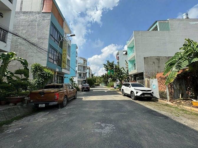 Hình ảnh Bán đất mặt tiền đường 64 p.bình trưng đông