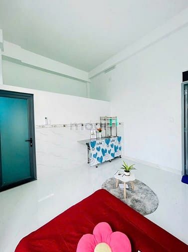 Hình ảnh Phòng ban công giá tốt gần NTTU