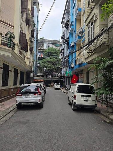 Hình ảnh Bán nhà Liền kề khu 7,2 Ha Vĩnh phúc, Ba Đình 50m2*6T giá hơn 20tỷ