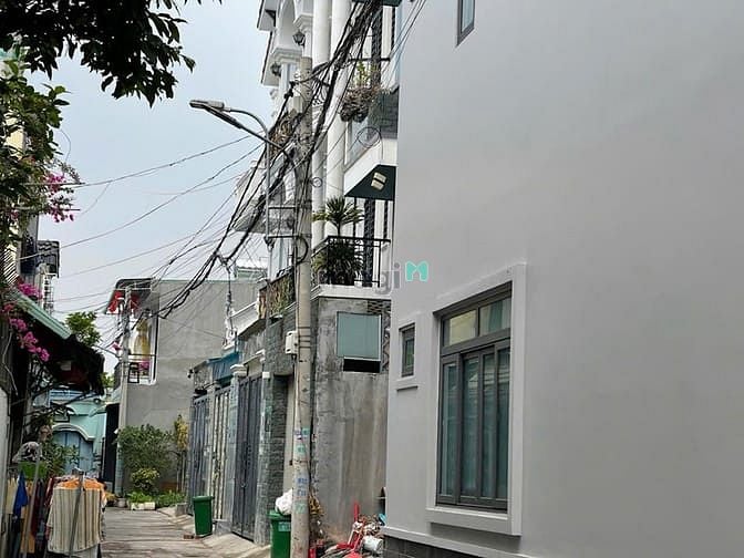 Hình ảnh Bán Lô Đất Đẹp - Vị Trí Trắc Địa tại Đường Lã Xuân Oai, TNP A 4,3 tỷ