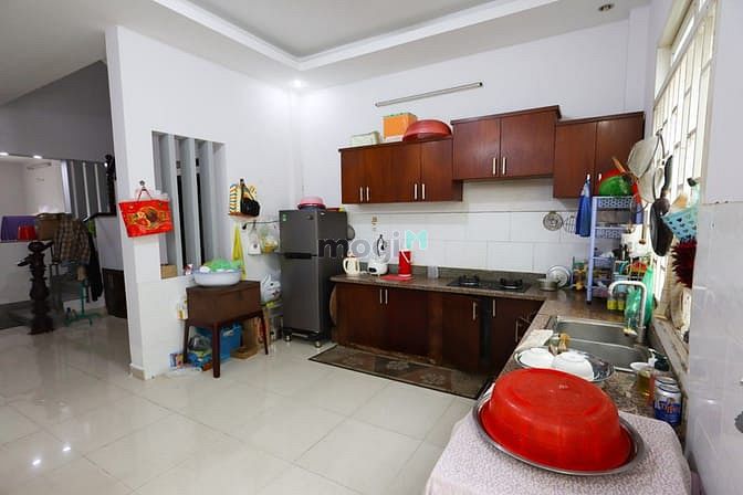 Hình ảnh Nguyên căn mặt tiền Quận 8 cho thuê 1 trệt 2 lầu (Liên hệ chú Định)
