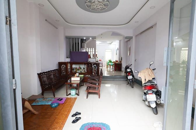 Hình ảnh Nguyên căn mặt tiền Quận 8 cho thuê 1 trệt 2 lầu (Liên hệ chú Định)