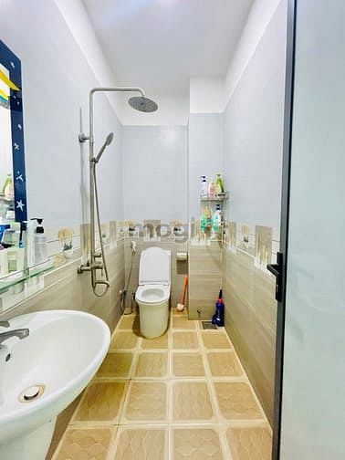 Hình ảnh Nhà mới 4 tầng hẻm 6m thông kế Aeon Mail Tân Phú 60M2 chỉ 5.99 tỷ