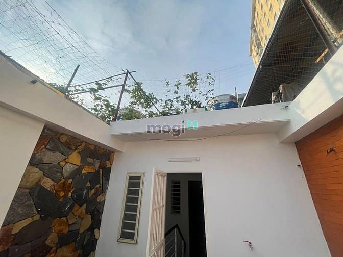 Hình ảnh Bán gấp! nhà 5 tầng phố Lê Văn Lương - Cầu Giấy, gần phố . 40m 8.79 tỷ