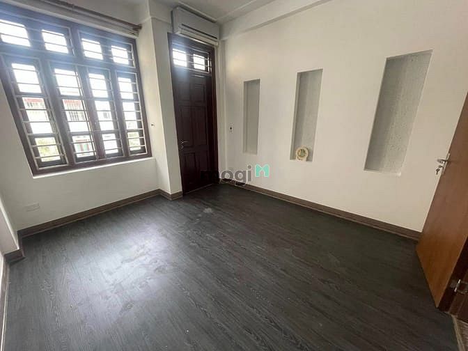 Hình ảnh Bán gấp! nhà 5 tầng phố Lê Văn Lương - Cầu Giấy, gần phố . 40m 8.79 tỷ