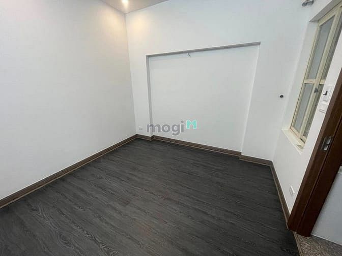 Hình ảnh Bán gấp! nhà 5 tầng phố Lê Văn Lương - Cầu Giấy, gần phố . 40m 8.79 tỷ