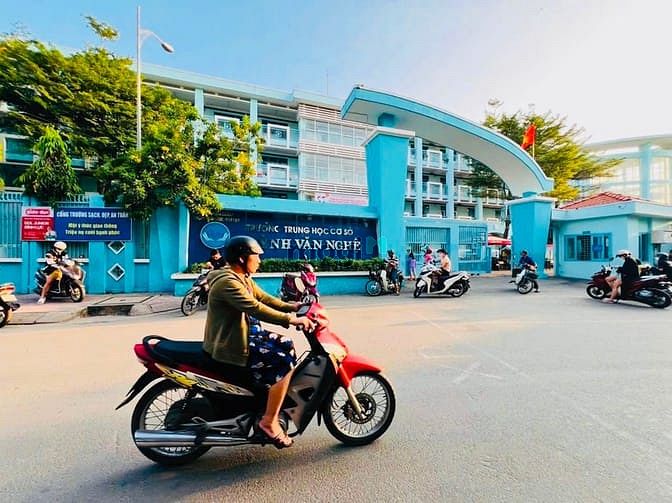 Hình ảnh Bán lô đất mặt tiền trường HUỲNH VĂN NGHỆ (4x17) 237/ Phạm Văn Chiêu