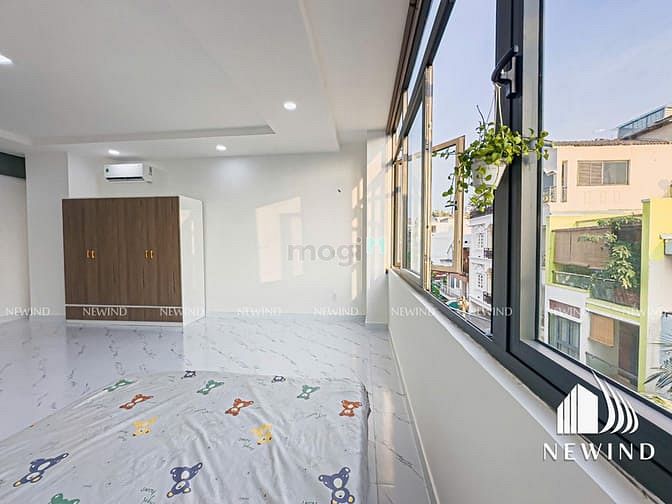 Hình ảnh Studio mới keng. Ngập tràn ánh sáng. Cửa sổ trời siêu to. Gần SECC#Q7