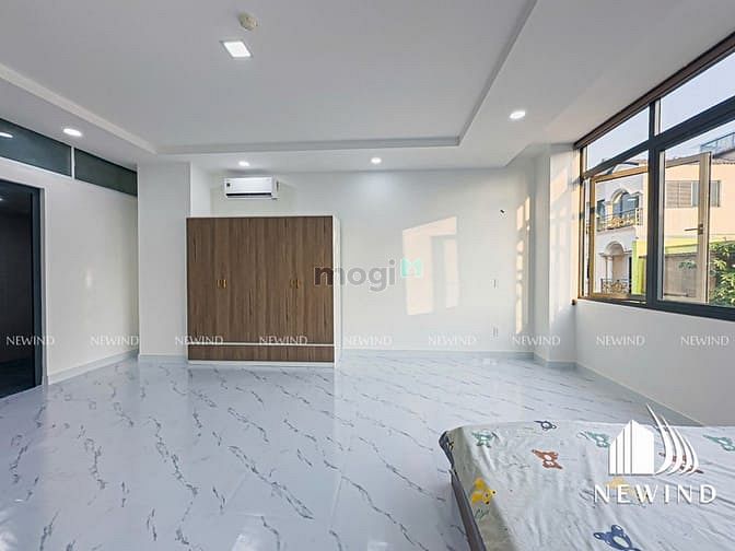 Hình ảnh Studio mới keng. Ngập tràn ánh sáng. Cửa sổ trời siêu to. Gần SECC#Q7