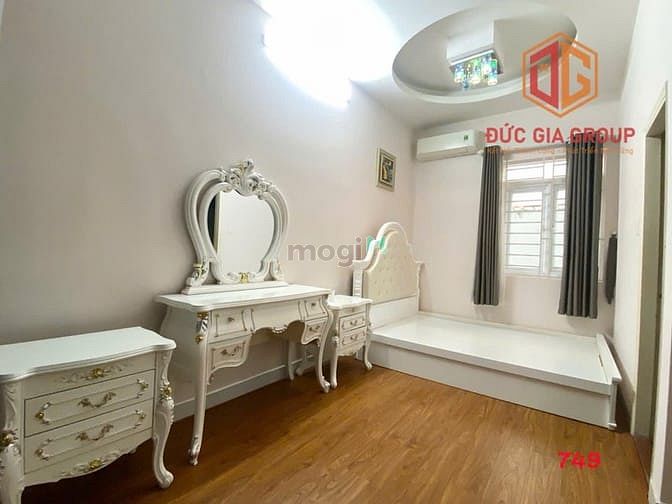 Hình ảnh Bán nhà mặt tiền đường D9; KDC D2D; 1 trệt 3 lầu 286m2 sàn giá 11.5 tỷ