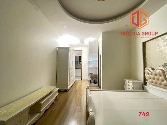 Hình ảnh Bán nhà mặt tiền đường D9; KDC D2D; 1 trệt 3 lầu 286m2 sàn giá 11.5 tỷ
