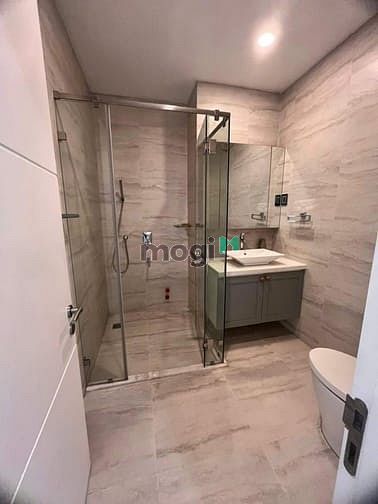Hình ảnh Cho thuê tòa nhà 5 tầng Quận 3