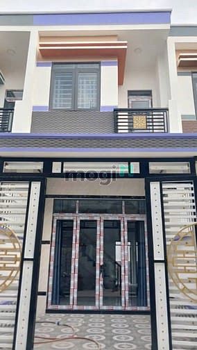 Hình ảnh Nhà 2 tầng mới 100% gần thủ Đức