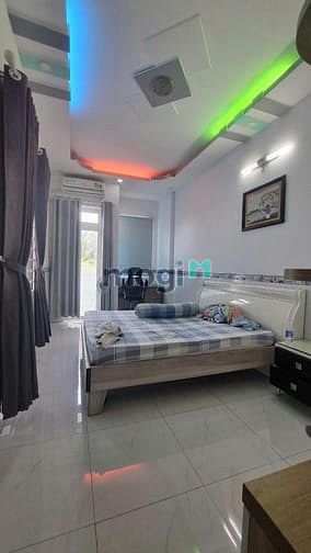 Hình ảnh MT lô góc Lưu Hữu Phước 84m2 4x21 4 tầng vuông vức, view sông, 6.7 tỷ