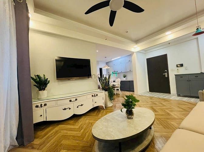 Hình ảnh Bán Hưng Phúc nhà đẹp - 98m2, ô xe hầm, 8,4 tỷ