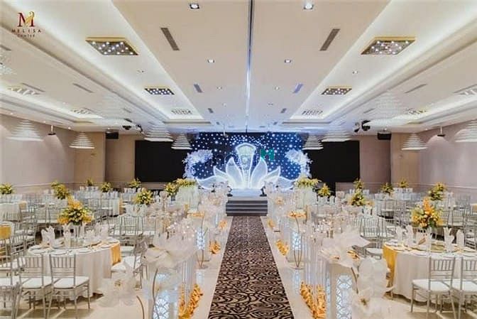 Hình ảnh Cho thuê nhà 12X20 2 lầu mặt T đường Lê Trọng Tấn, P Sơn Kỳ, Q Tân Phú