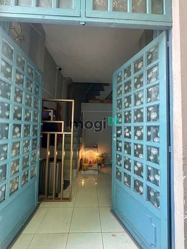 Hình ảnh 💥GÒ VẤP💥 LÊ QUANG ĐỊNH💥 cạnh Phạm Văn Đồng đi sân ✈️✈️