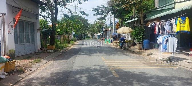 Hình ảnh Đất shr mt Lê Thị Kim kdbb Gần Ngã4 hóc môm