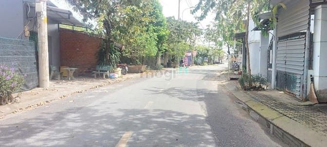 Hình ảnh Đất shr mt Lê Thị Kim kdbb Gần Ngã4 hóc môm