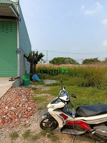 Hình ảnh Đất shr xây dựng ngay mt xts6 gần vành đai3!!!