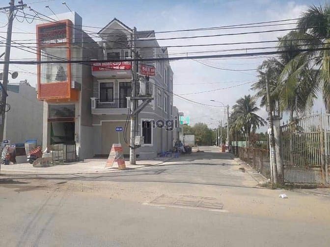 Hình ảnh Đất mặt tiền hẻm 188 Lò lu  , cạnh toà Trang Chủ MB66.COM / Đăng Ký Tặng 66K ELYSIAN