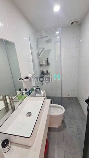 Hình ảnh 🏡BẠCH ĐẰNG (BÌNH THẠNH)trước nhà thoáng mát , 30m ra MT xe 🚛 .