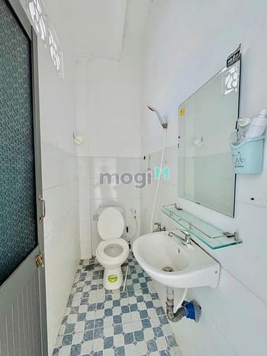 Hình ảnh siêu phẩm gác ban công HSSV - full nt cơ bản đường phan văn trị