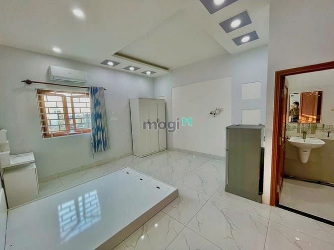 Hình ảnh Phòng thoáng mát đường Chiến Lược, giá từ 3tr3